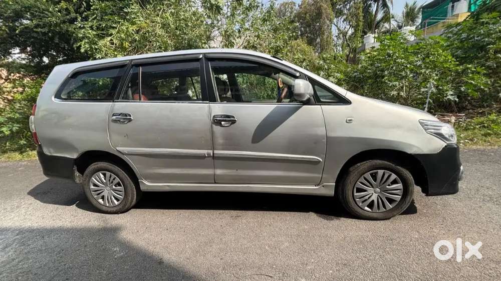 Toyota Innova 2012 Diesel 186400 Km Driven