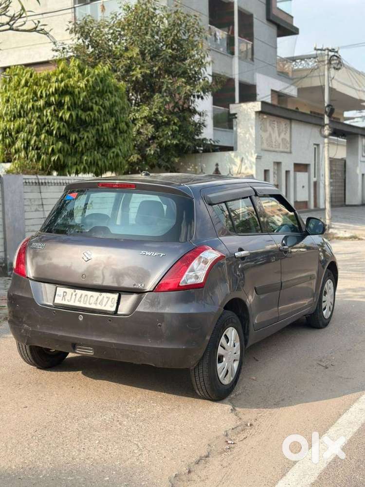Maruti Suzuki Swift 1.2 Lxi (o), 2017, Petrol