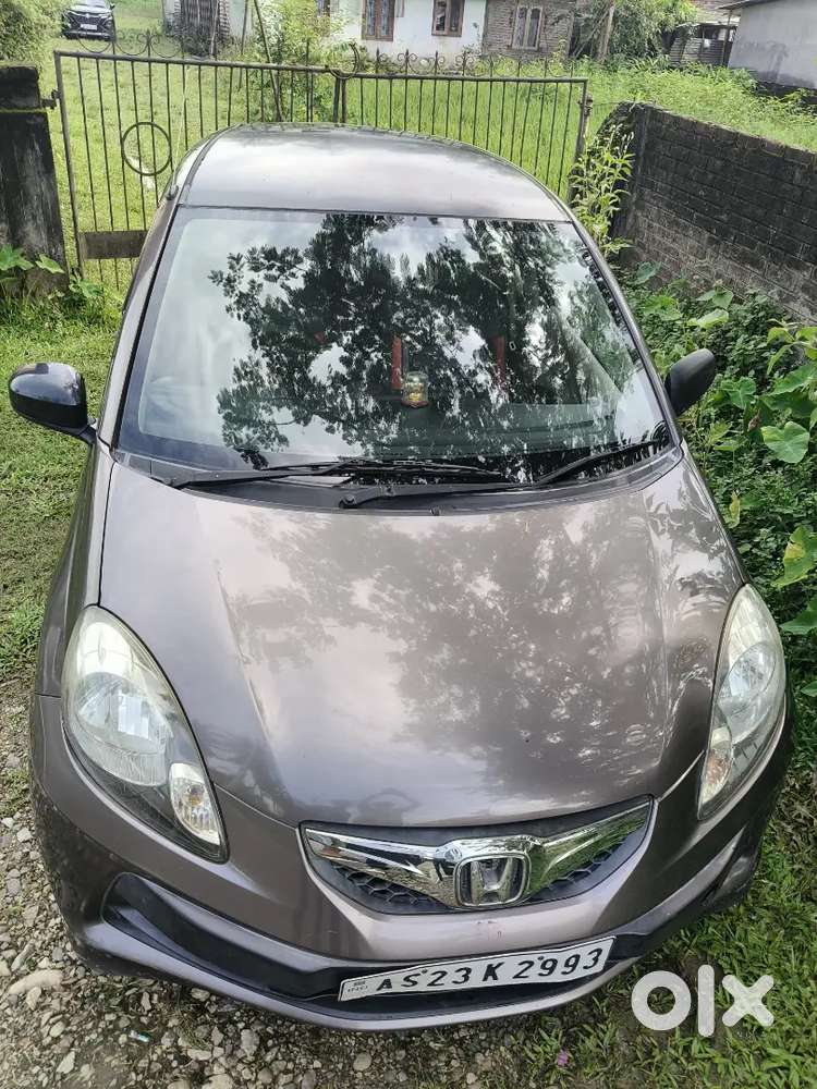 Honda Brio Mt Petrol 2nd Owner 2012
