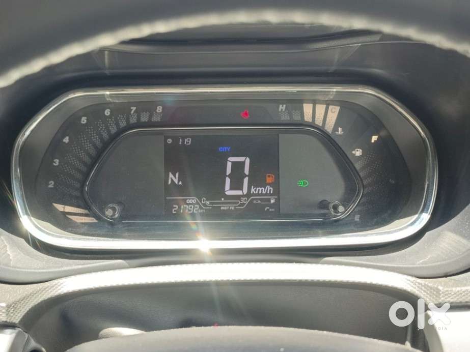 Tata Nexon 1.2 Revotron Xma Amt (s), 2023, Petrol