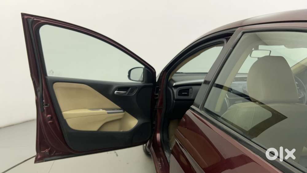 Honda City I-vtec S, 2015, Petrol