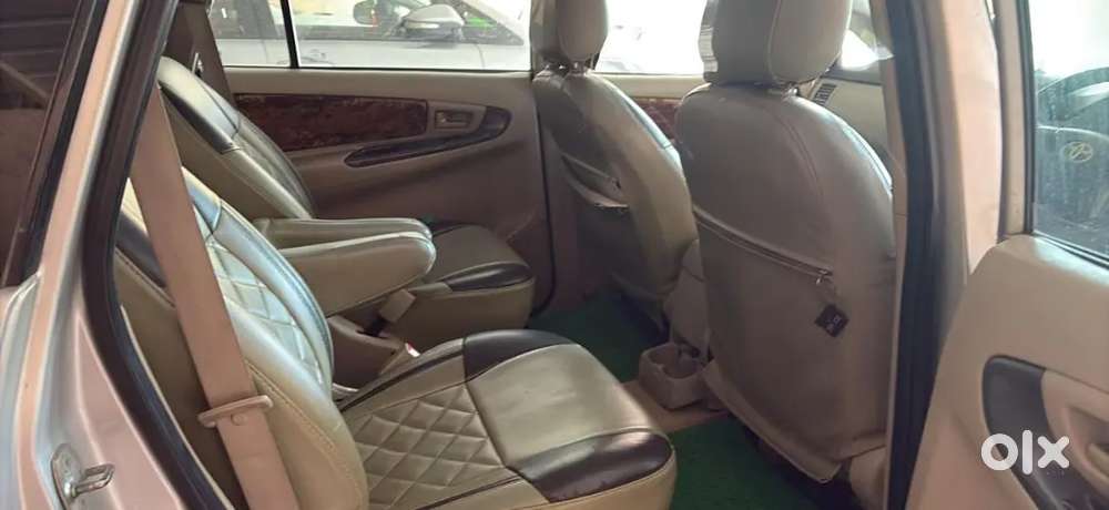 Toyota Innova 2013