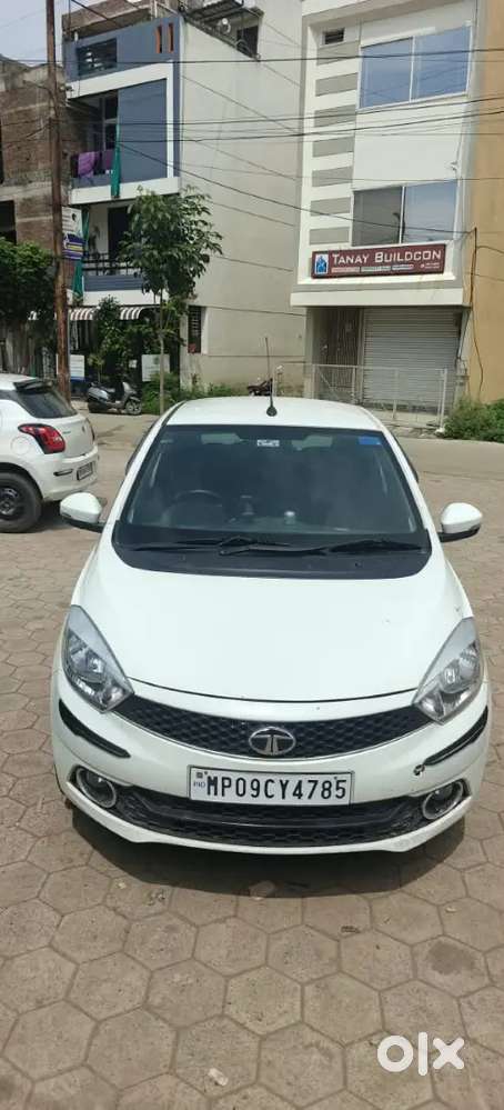 Tata Tiago Revotron 2018