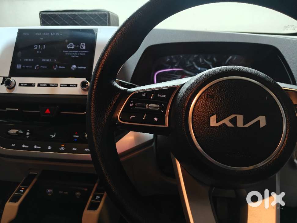 Kia Carens 1.4 Prestige Plus Turbo 7 Str, 2022, Petrol