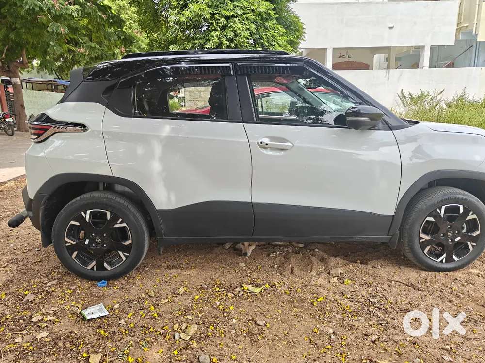 Tata Punch Accomplished Amt 2029