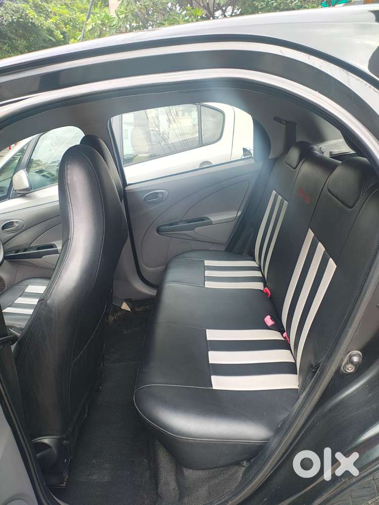 Toyota Etios Liva G, 2011, Petrol