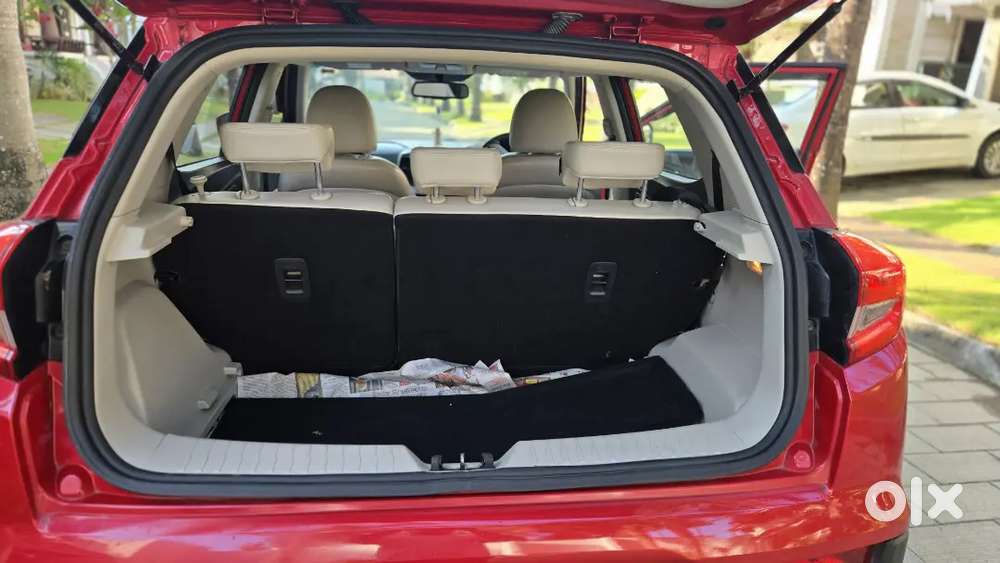 2020 Mahindra Xuv300 W8 (o) Diesel Amt