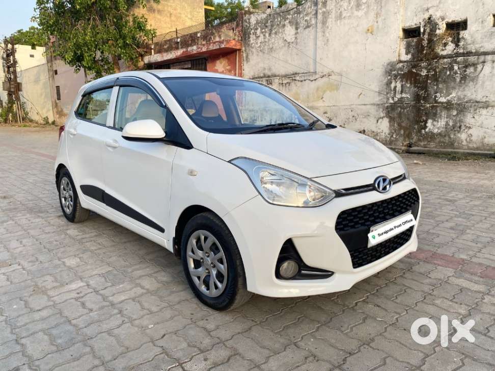 Hyundai Grand I10 Crdi Sportz, 2017, Petrol