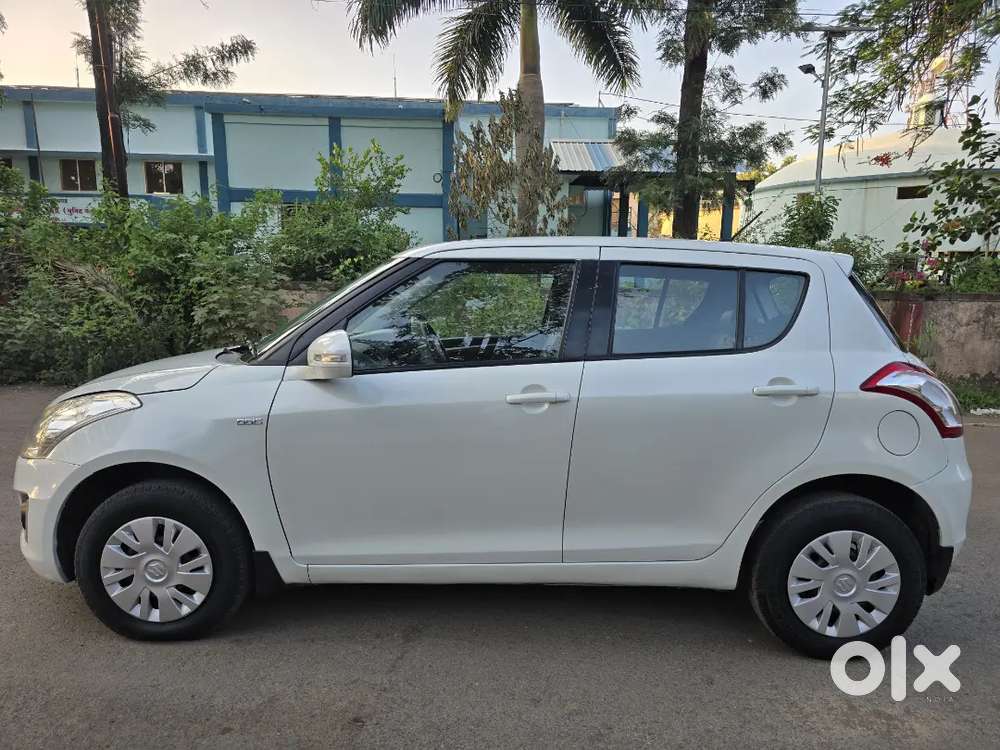 Maruti Suzuki Swift 2015 Diesel 105000 Km Driven
