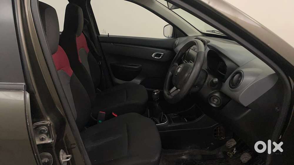Renault Kwid 2019-ongoing 1.0 Rxt (o), 2018, Petrol