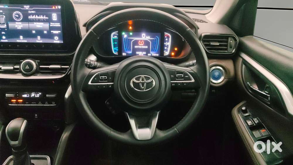 Toyota Urban Cruiser Hyryder 1.5 V Hybrid, 2023, Petrol
