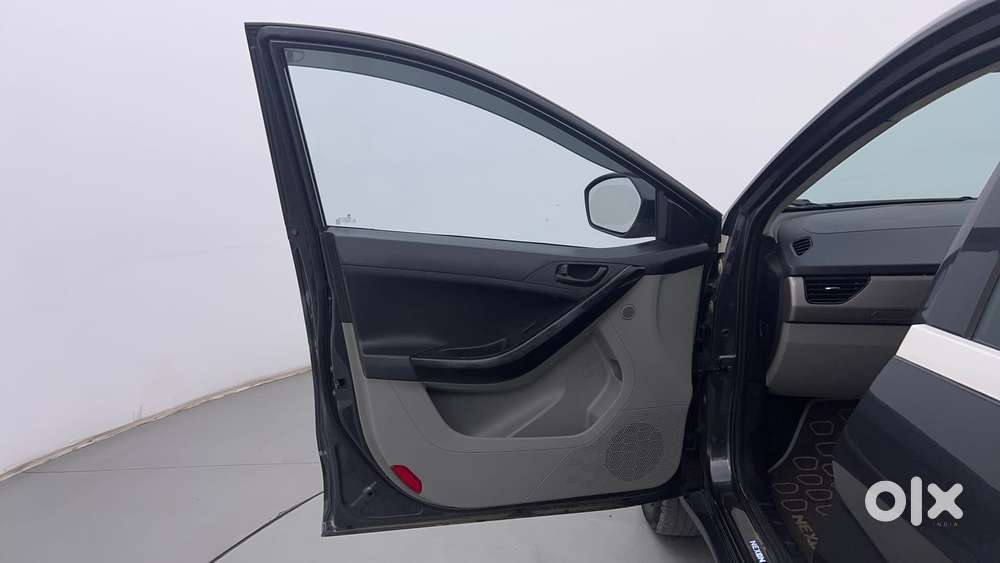 Tata Nexon 1.2 Revotron Xm, 2019, Petrol