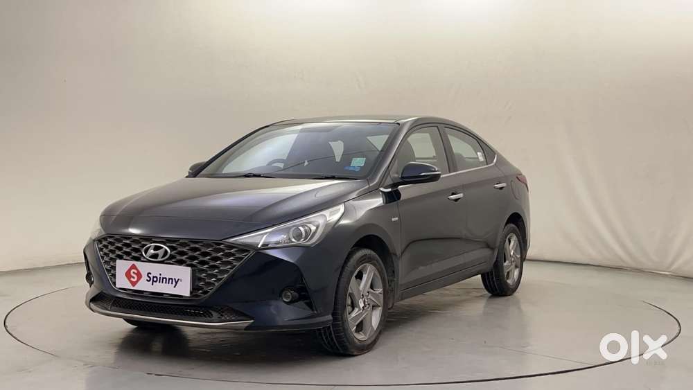 Hyundai Verna 1.5 Sx Vtvt Ivt, 2022, Petrol