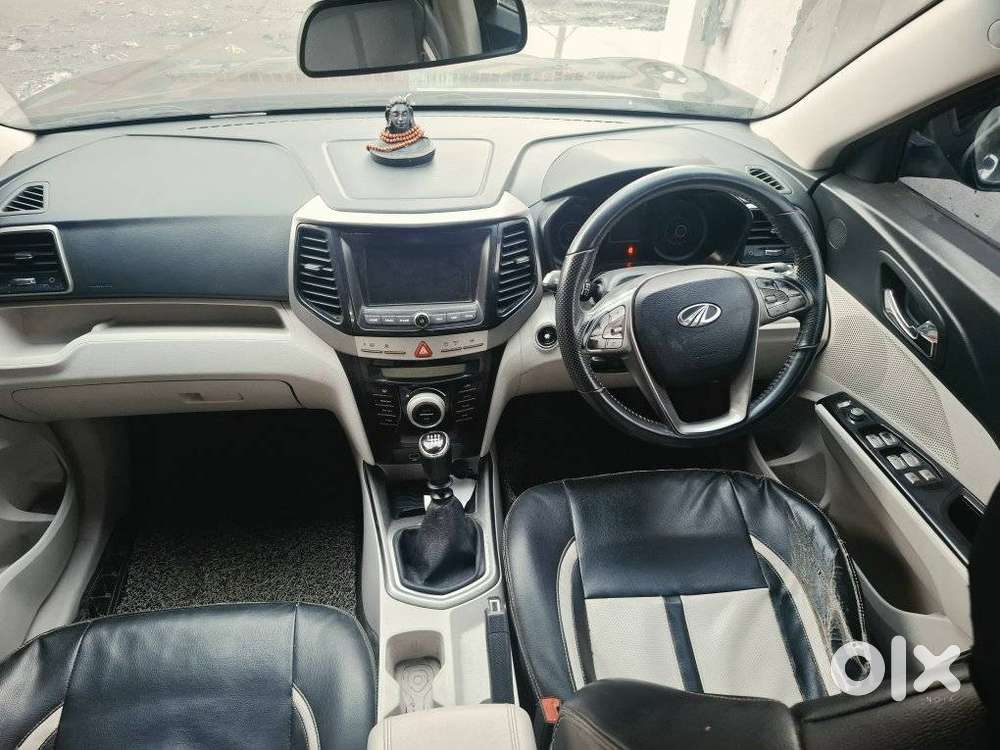 Mahindra Xuv300 W8, 2021, Petrol