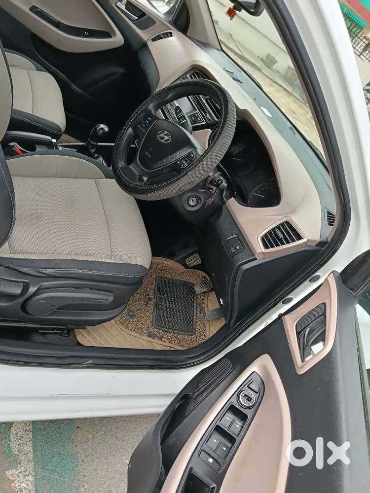Hyundai Elite I20 2016 Petrol 72000 Km Driven