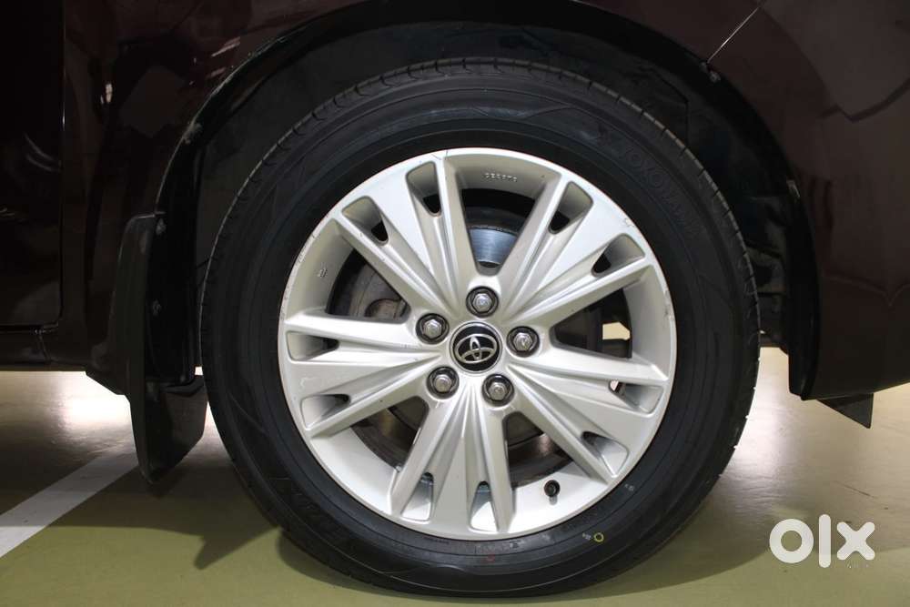 Toyota Innova Crysta 2.8 Z, 2016, Diesel