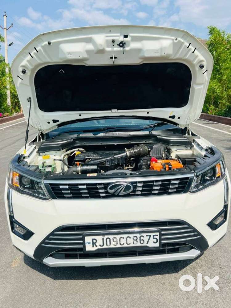 Mahindra Xuv300 W8, 2021, Petrol