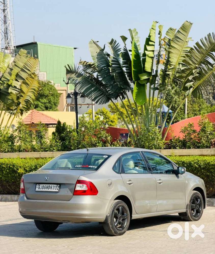 Skoda Rapid 1.5 Elegance Tdi Mt, 2014, Diesel