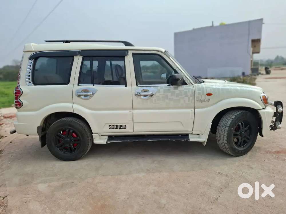 Mahindra Scorpio 2014