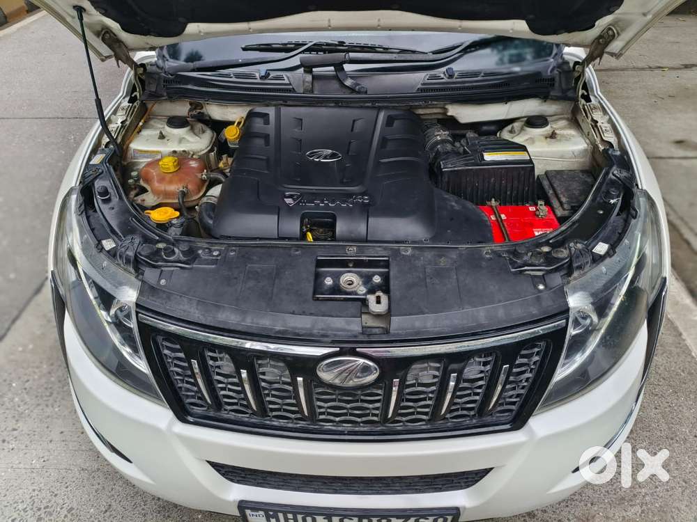 Mahindra Xuv500 W8, 2016, Petrol