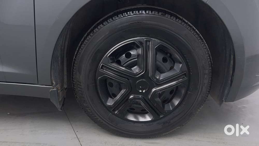 Tata Altroz 1.2 Xe Plus Petrol, 2022, Petrol