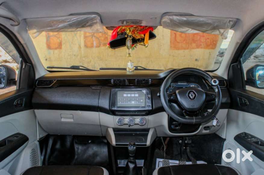 Renault Triber Rxt, 2022, Petrol