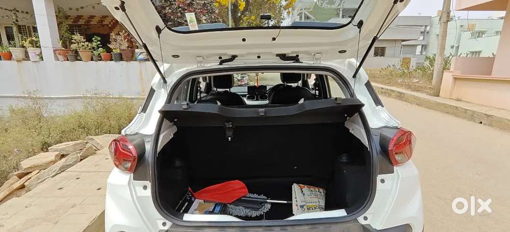 Tata Punch 2025 Petrol 5200 Km Driven