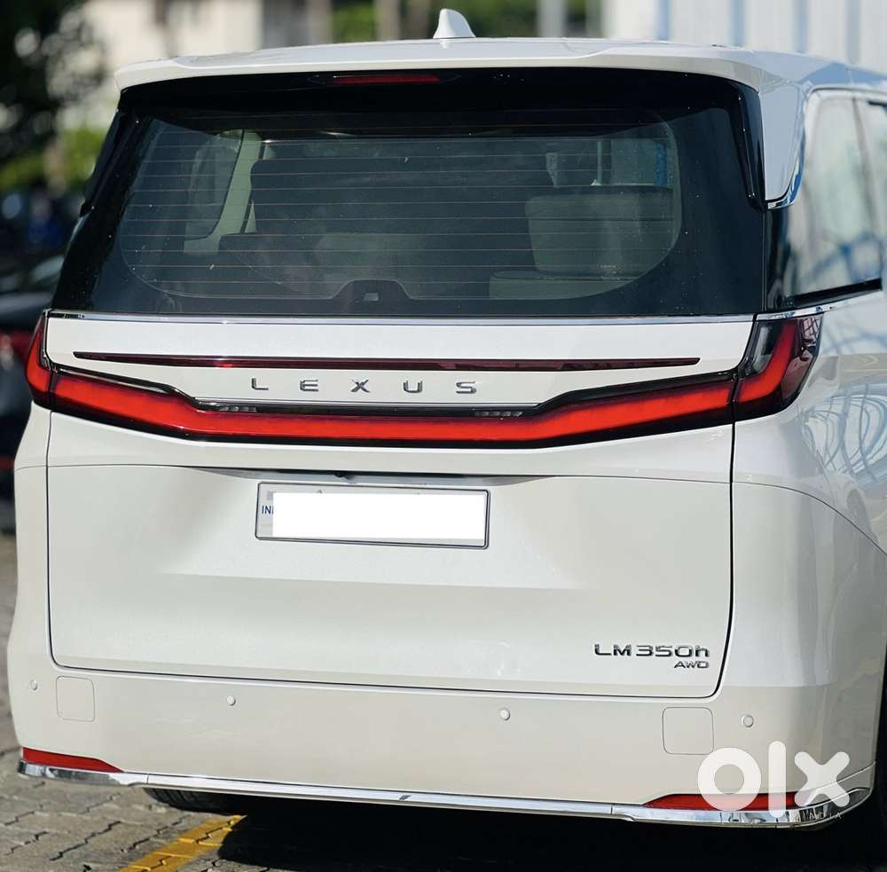 Lexus Lm 30, 2025, Petrol