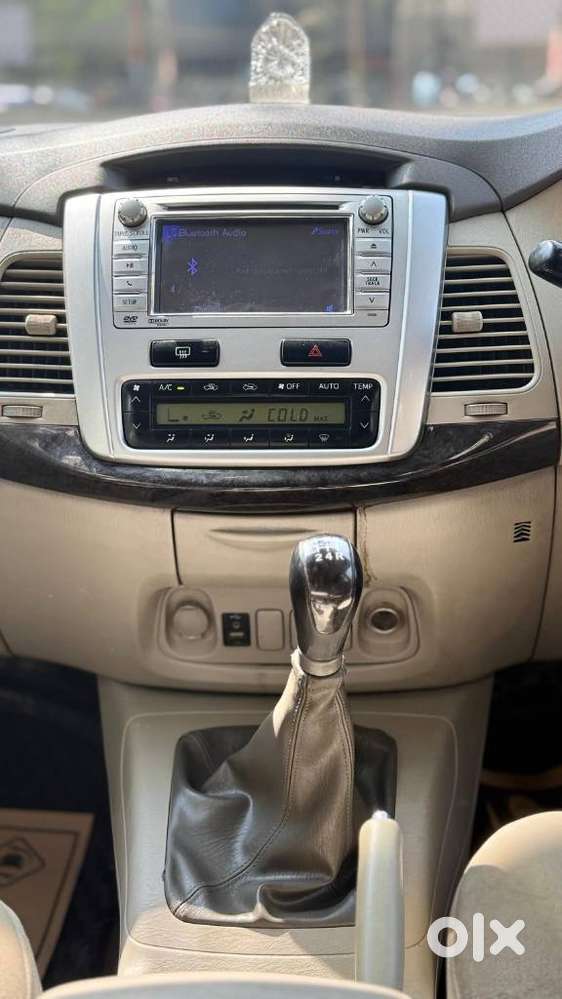 Toyota Innova 2.5 Z Diesel 7 Seater Bs Iv, 2013, Diesel