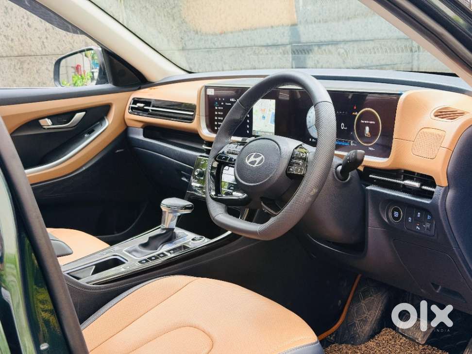 Hyundai Alcazar Signature 1.5 Petrol Dct 7str, 2025, Petrol