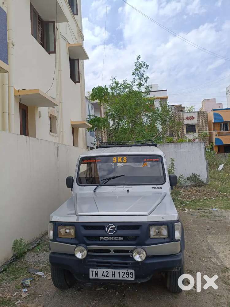 Force Motors Trax 2013
