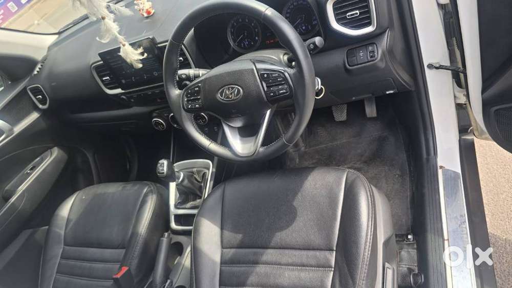 Hyundai Venue 1.0 Sx Turbo Imt, 2020, Petrol