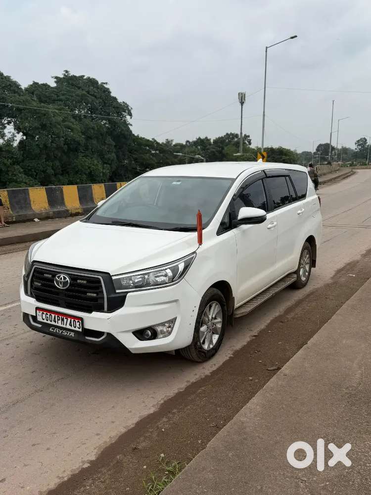 Toyota Innova Crysta 2023