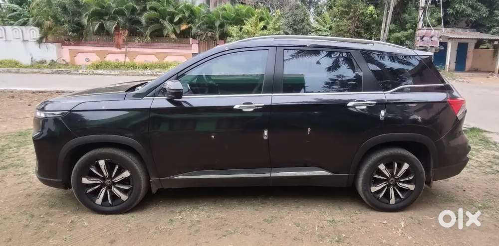 Mg Hector Plus Hybrid Sharp Top End