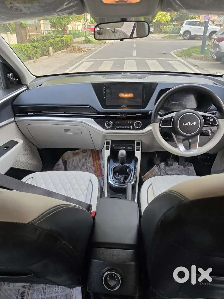 Kia Carens Dec 2022 Petrol