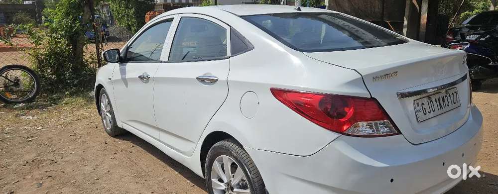 Verna Fluidic Diesel 2011 Automatic 3owner Child A C
 Parsing Running.
