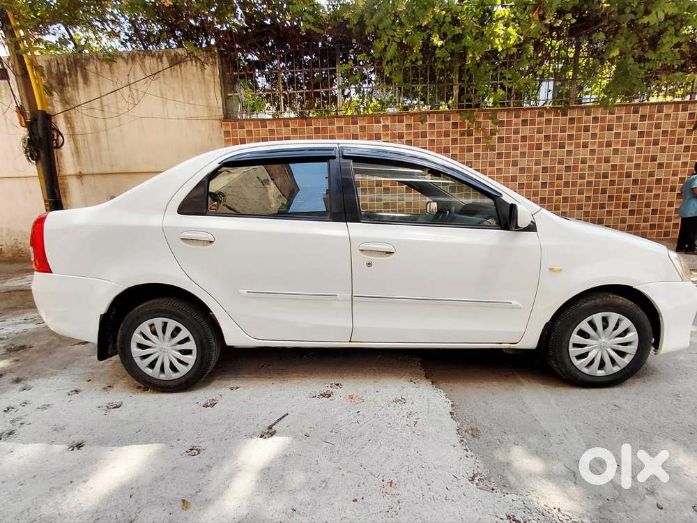 Toyota Etios 2010-2012 G, 2011, Petrol