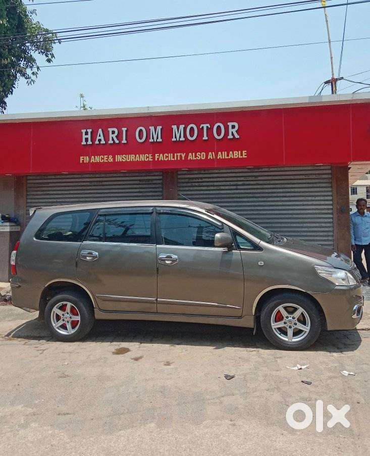 Toyota Innova 2.5 G (diesel) 7 Seater, 2015, Diesel