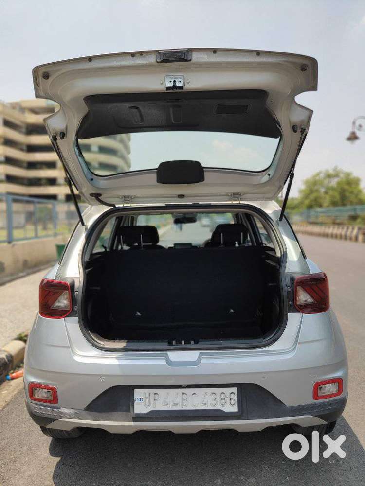 Hyundai Venue S Turbo, 2021, Petrol