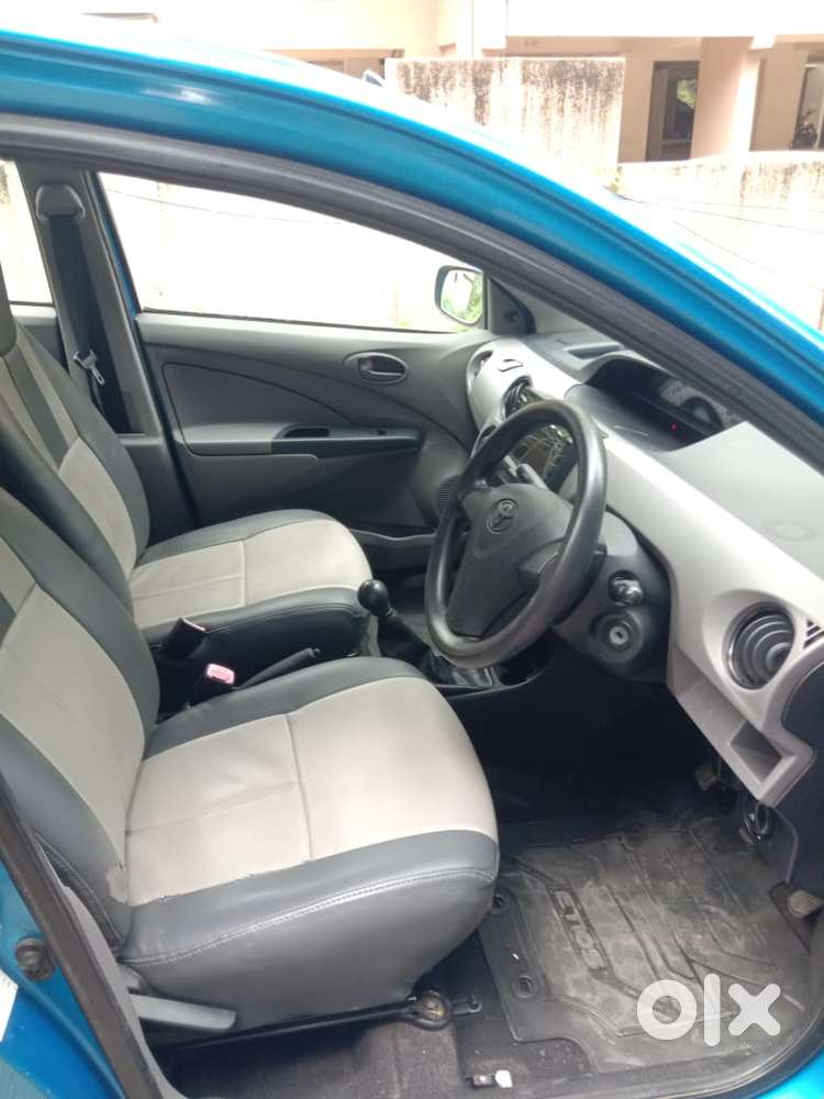 Toyota Etios Liva 2011-2012 G, 2012, Petrol