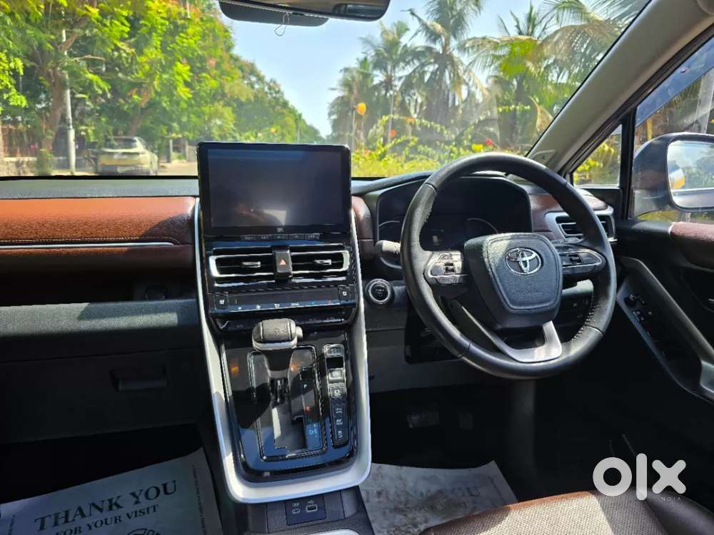 Toyota Innova Hycross 2.0 Zx (o) Hybrid 7 Str, 2024, Petrol