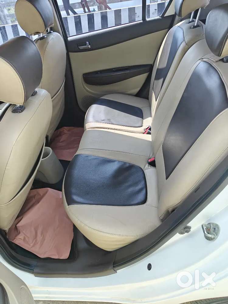 Hyundai I20 Asta 2010 Model