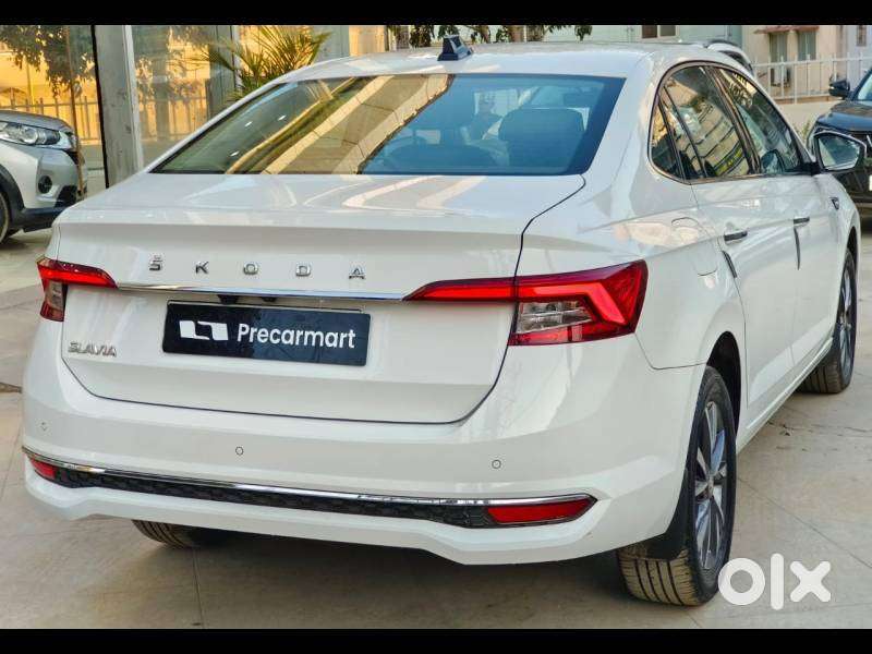 Skoda Slavia 1.0 Tsi Style At, 2023, Petrol