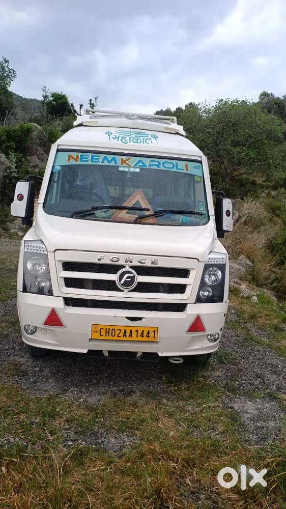 Force Tampoo Traveller 17 Seater Diesel 2024