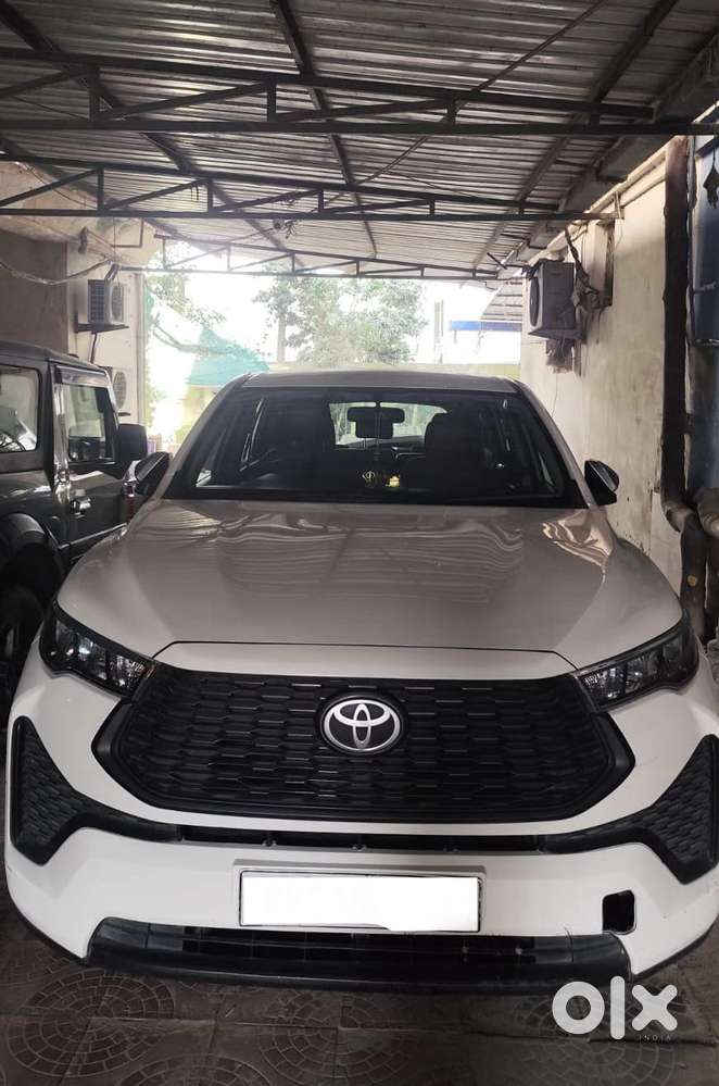 Toyota Innova Hycross 2.0 Gx 8 Str, 2023, Petrol