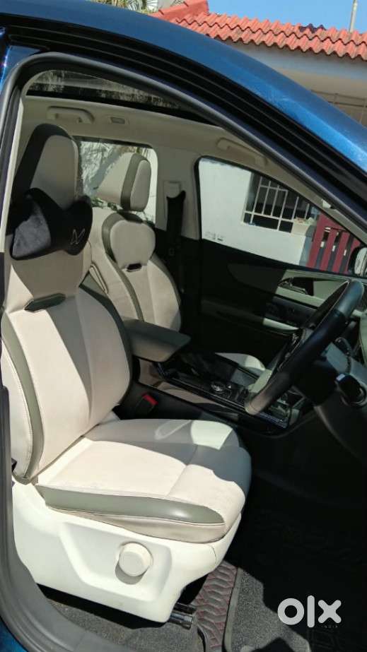 Mahindra Xev 9e Pack Three (top Model), 2025, Electric