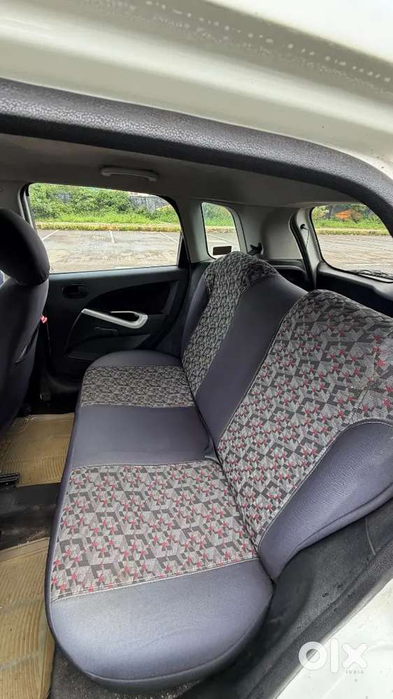 Ford Figo Petrol 2010
