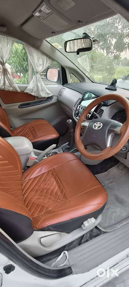 Toyota Innova 2014 Diesel Well Maintained