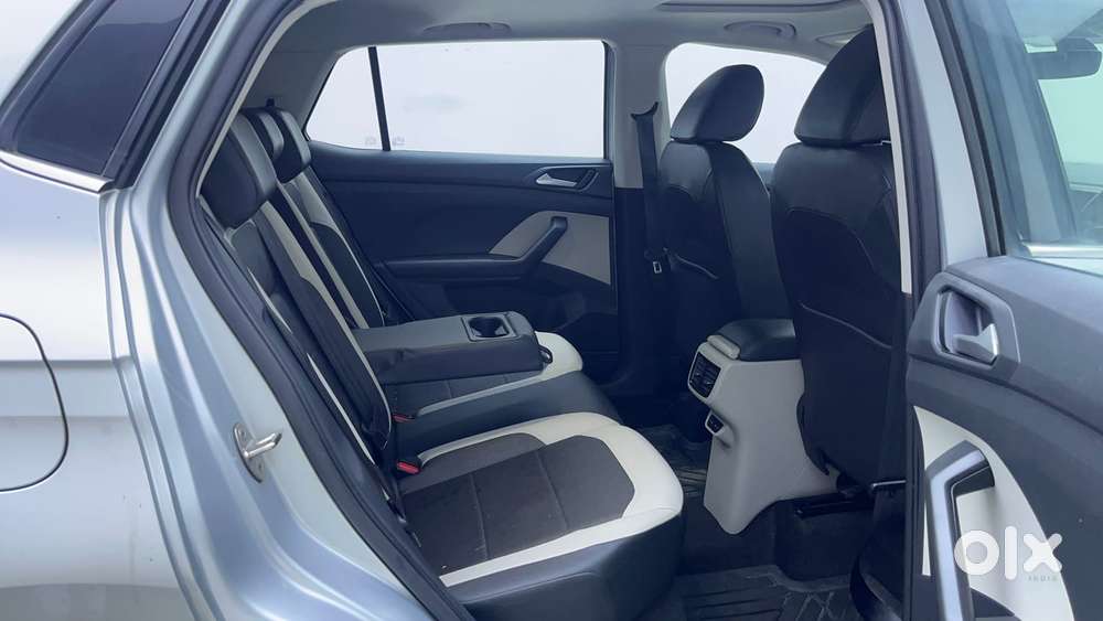 Volkswagen Taigun Topline 1.0 Tsi At (electric Seats), 2022, Petrol