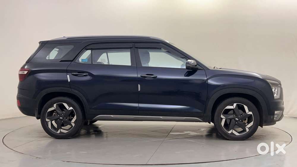 Hyundai Alcazar Platinum 7 Str 1.5 Turbo Petrol Adventure, 2023, Pet..